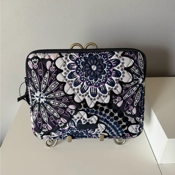 Vera Bradley iPad Tablet Case NWOT - Picture 1 of 5